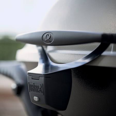 Weber Q-3200 Natural Gas Grill – Titanium/Beige - Image 9